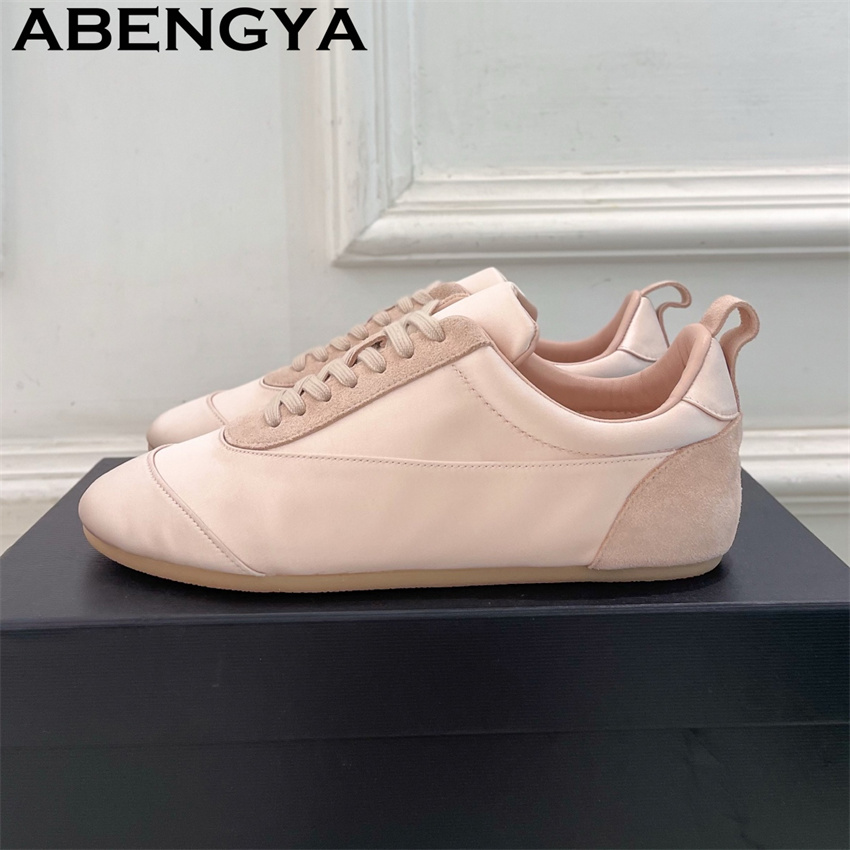 أحذية كاجوال نسائية من الساتان - مراجعة Oxford Lace Up Women وسعره